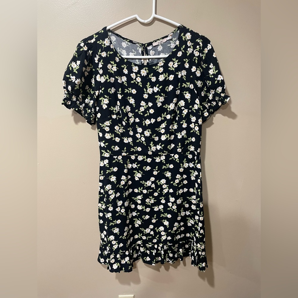 Francesca's Collections Black Floral Mini Dress